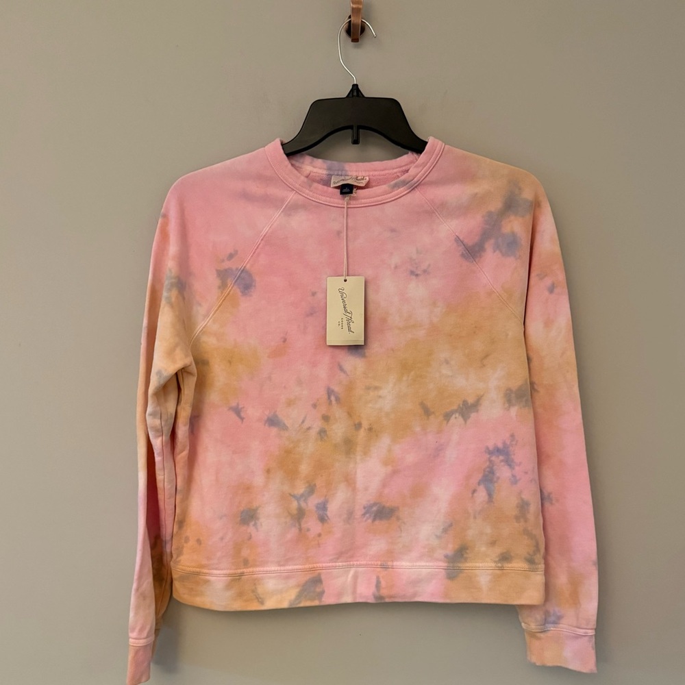 NWT universal thread pink tie dye long sleeve sweatshirt. S